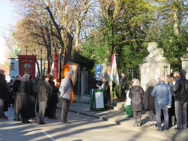 Volkstrauertag 13.11.22 am Kriegerdenkmal