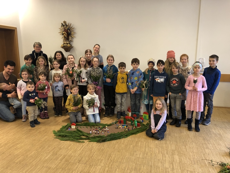Palmsonntag Kindergodi Gruppenbild 2023